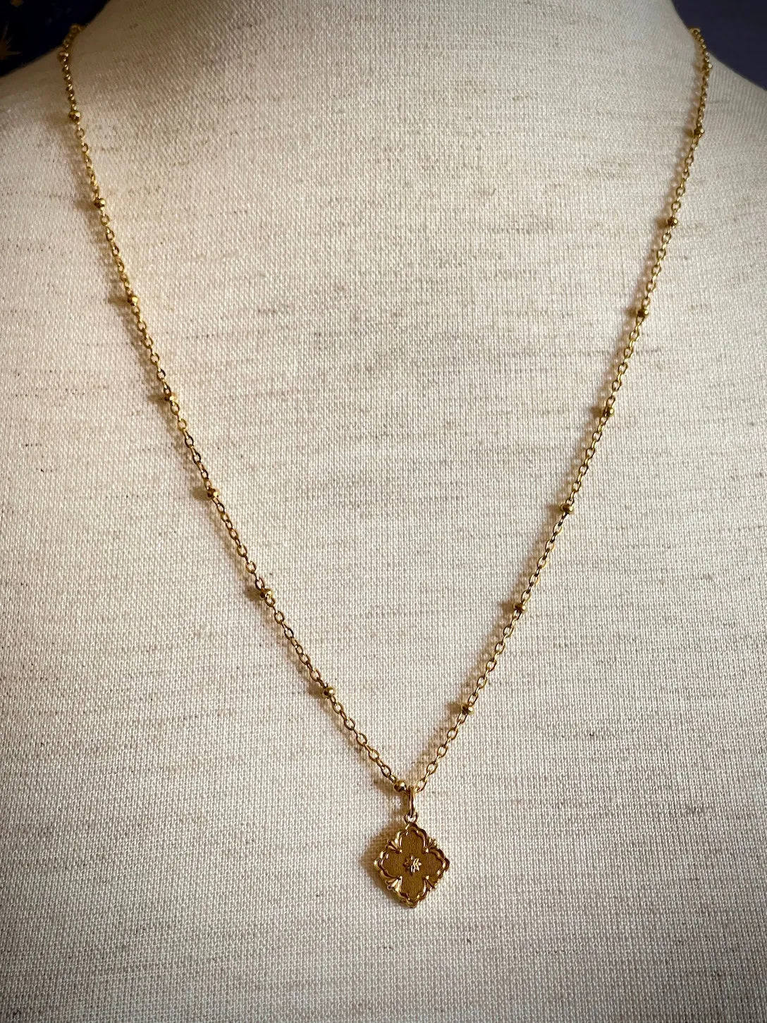 Baroque Inspired Ornate Pendant Necklace in Gold