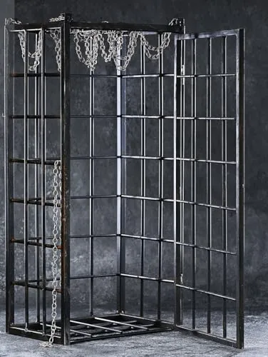Figure Accessory: Imprison an Iron Cage Model Miniature Scene