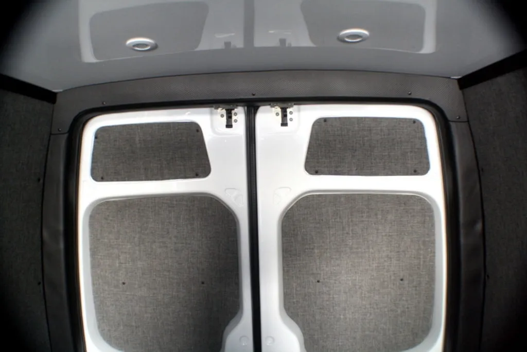 Signature Series Sprinter Van 144
